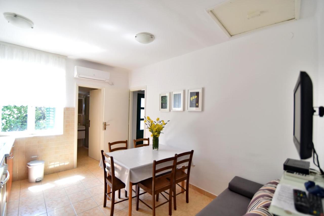 Apartmani Badurina - Crnika ルン エクステリア 写真